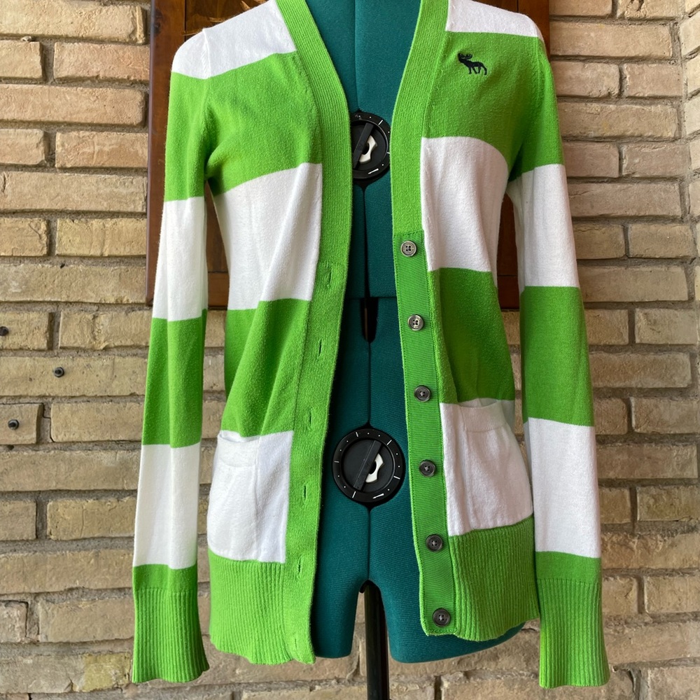 Abercrombie & Fitch long cardigan. Sz M, But fits like a small.